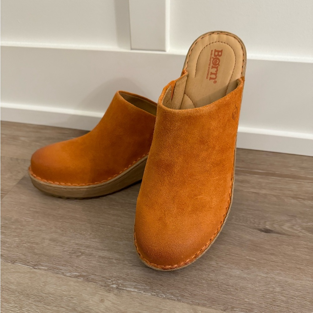 Born Natalie Clog